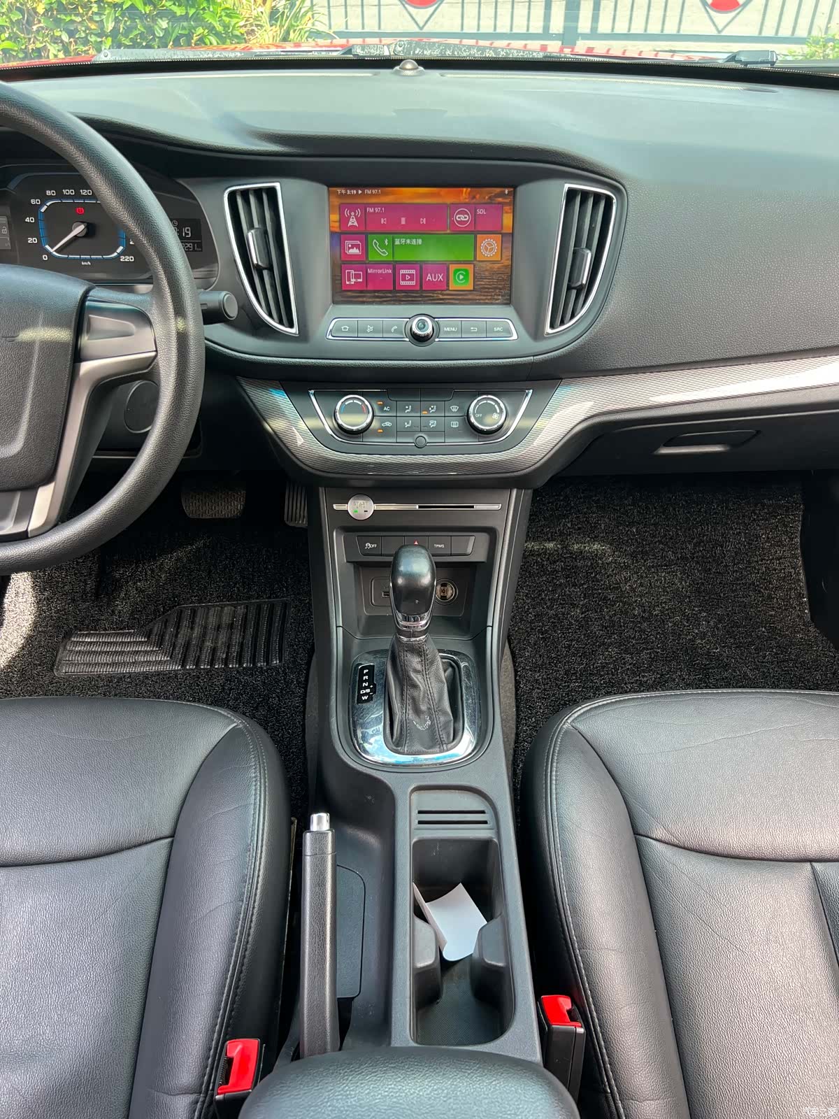 Roewe 360, 2017 14