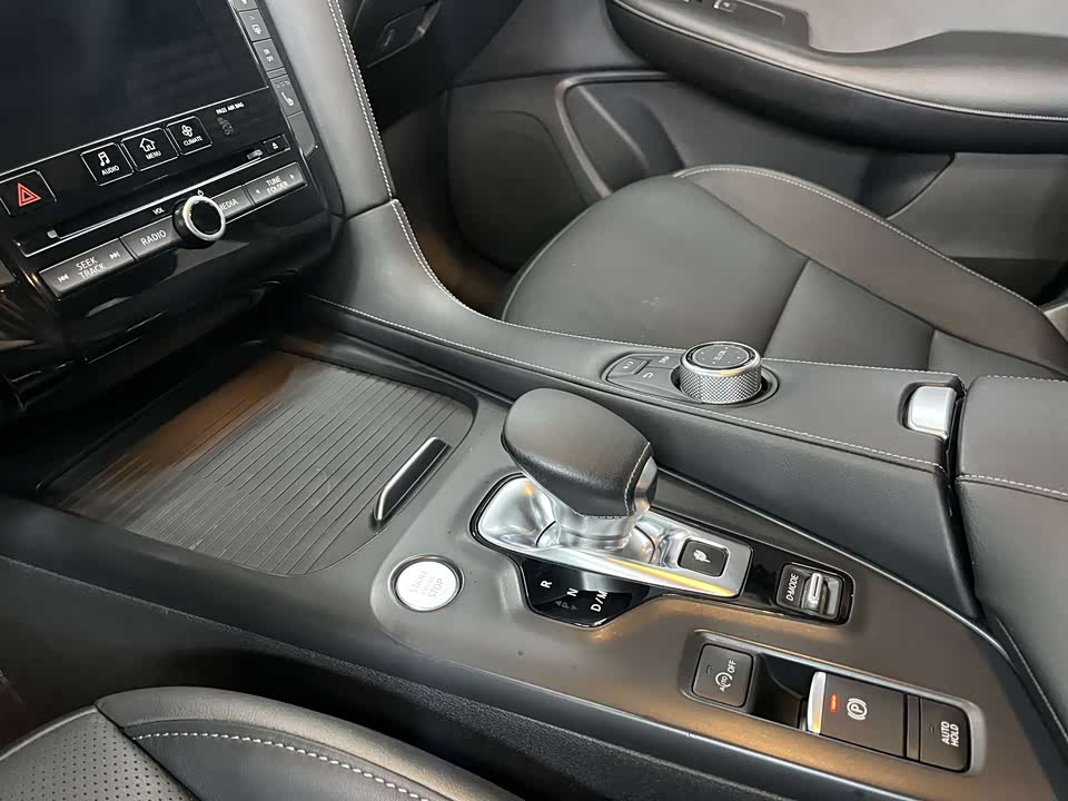 Infiniti QX50