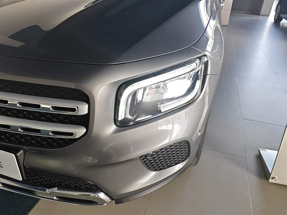 Mercedes-Benz GLB Mercedes-Benz GLB