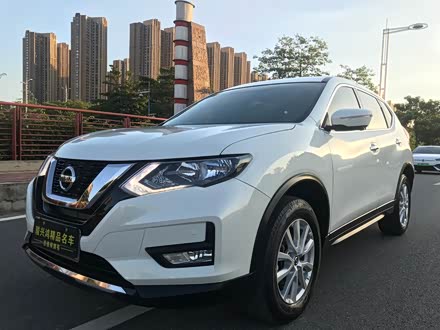 奇骏 2017款 2.0l cvt舒适版 2wd