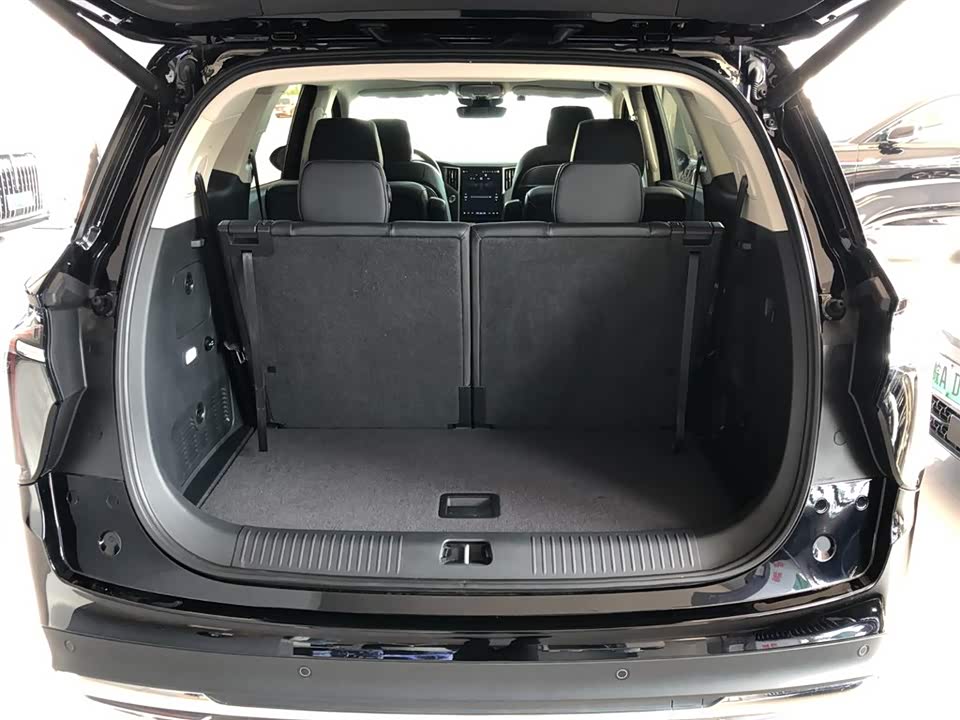 Hongqi HS7 PHEV