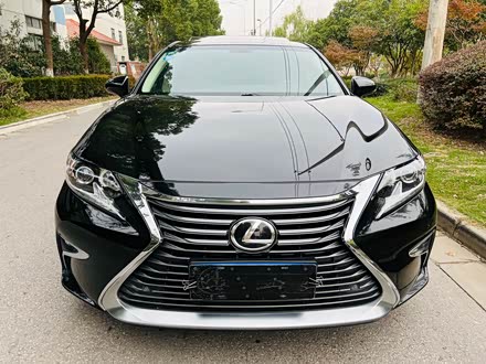 雷克萨斯es 2015款 250 典雅版