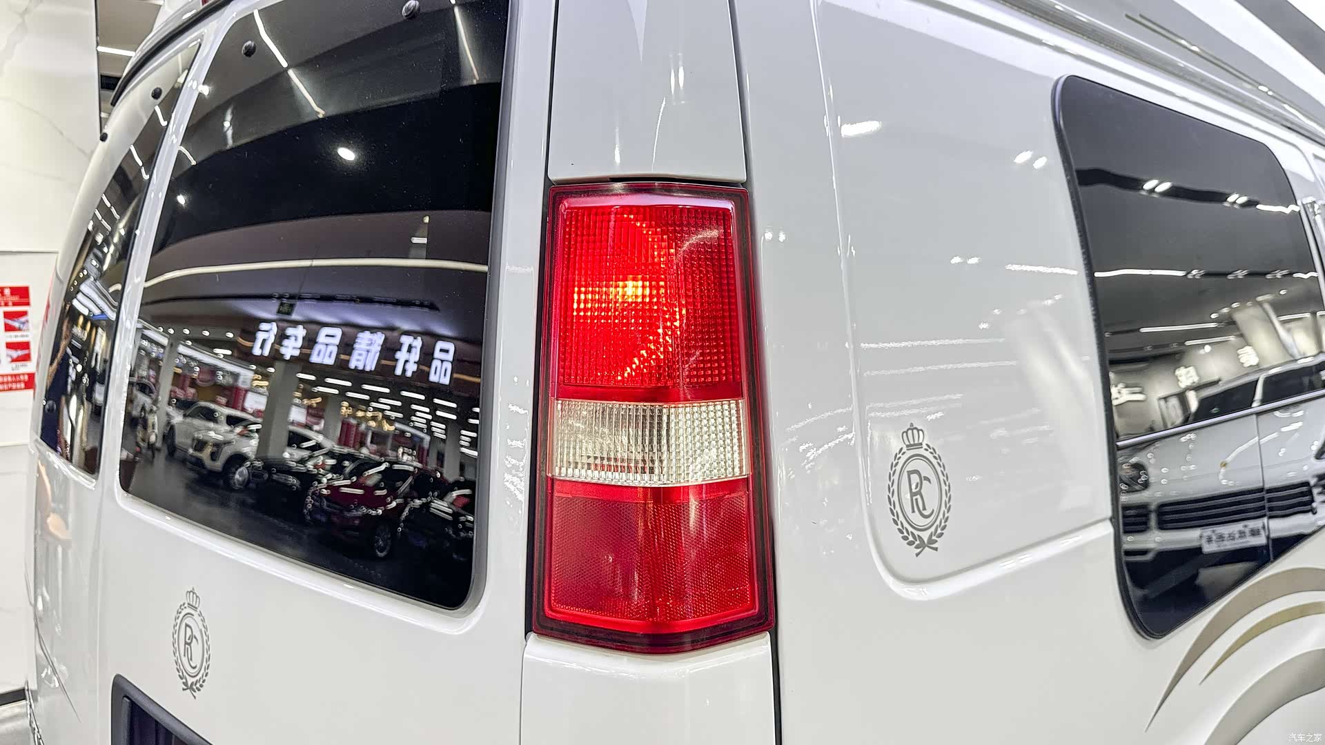 GMC SAVANA, 2016 9