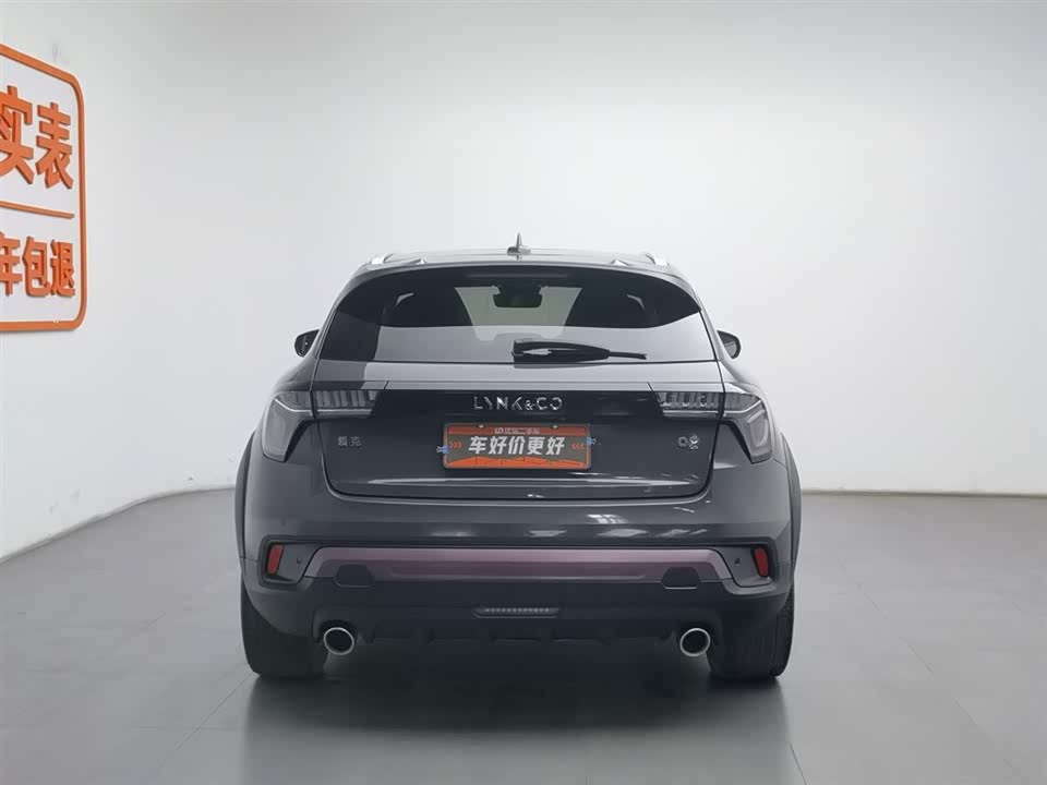 Lynk & Co 02 Lynk & Co 02