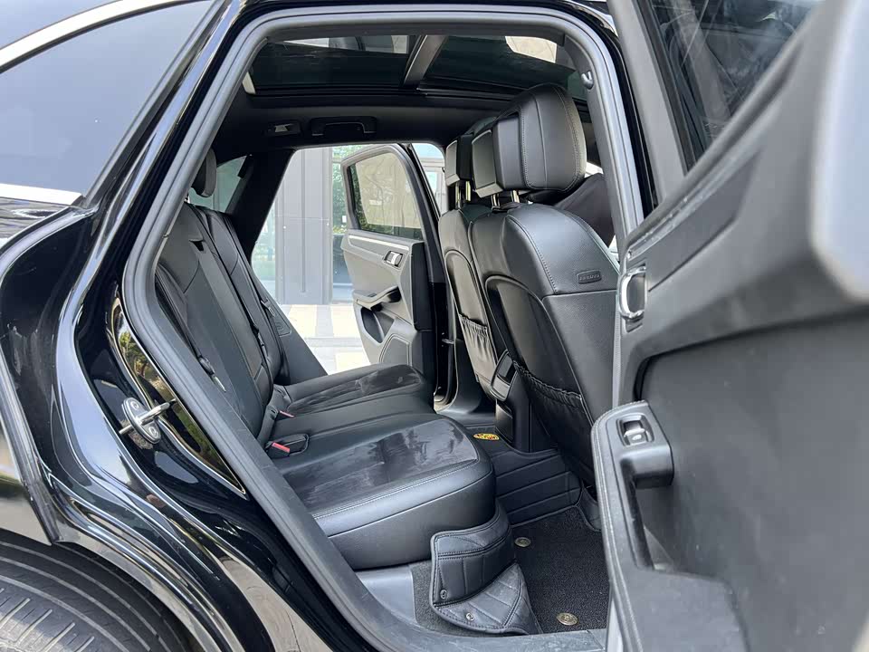 Porsche Macan Porsche Macan