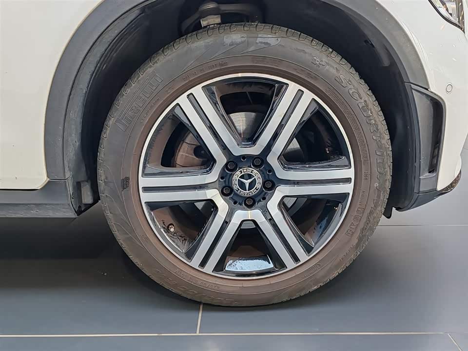 Mercedes-Benz GLC Coupe Mercedes-Benz GLC Coupe