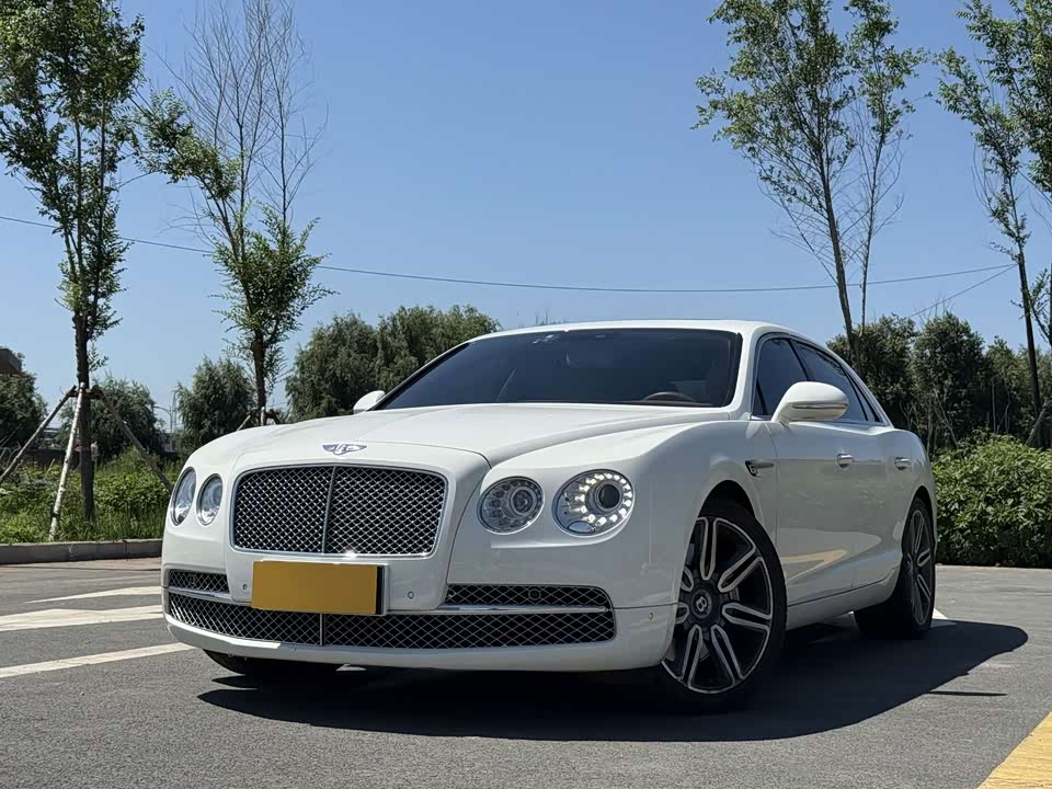 Bentley Flying