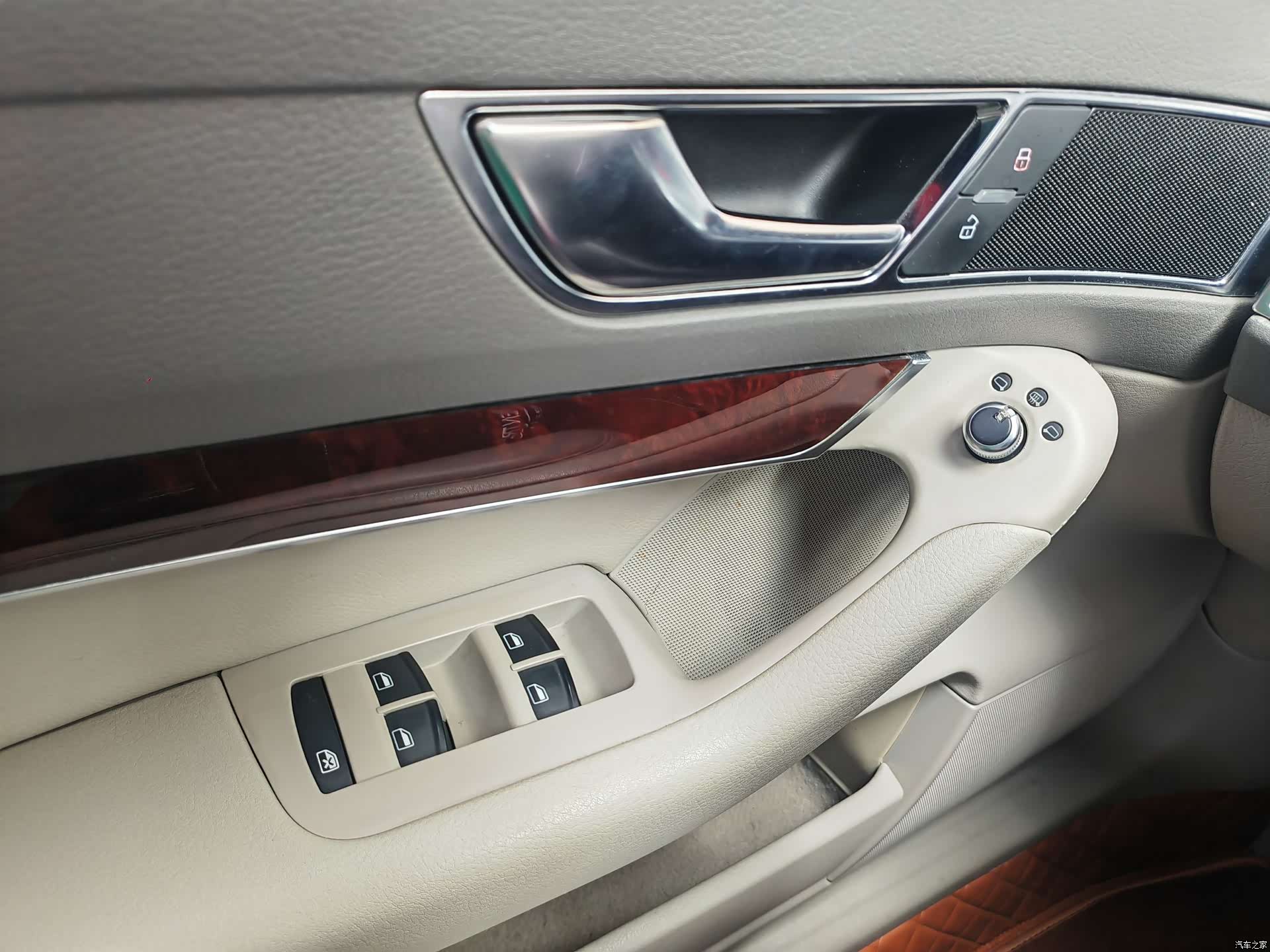 Audi A6L, 2011 17