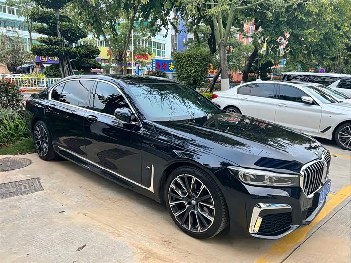 【厦门】宝马7系 2021款 740li 领先型 m运动套装_82.8000_二手车之家