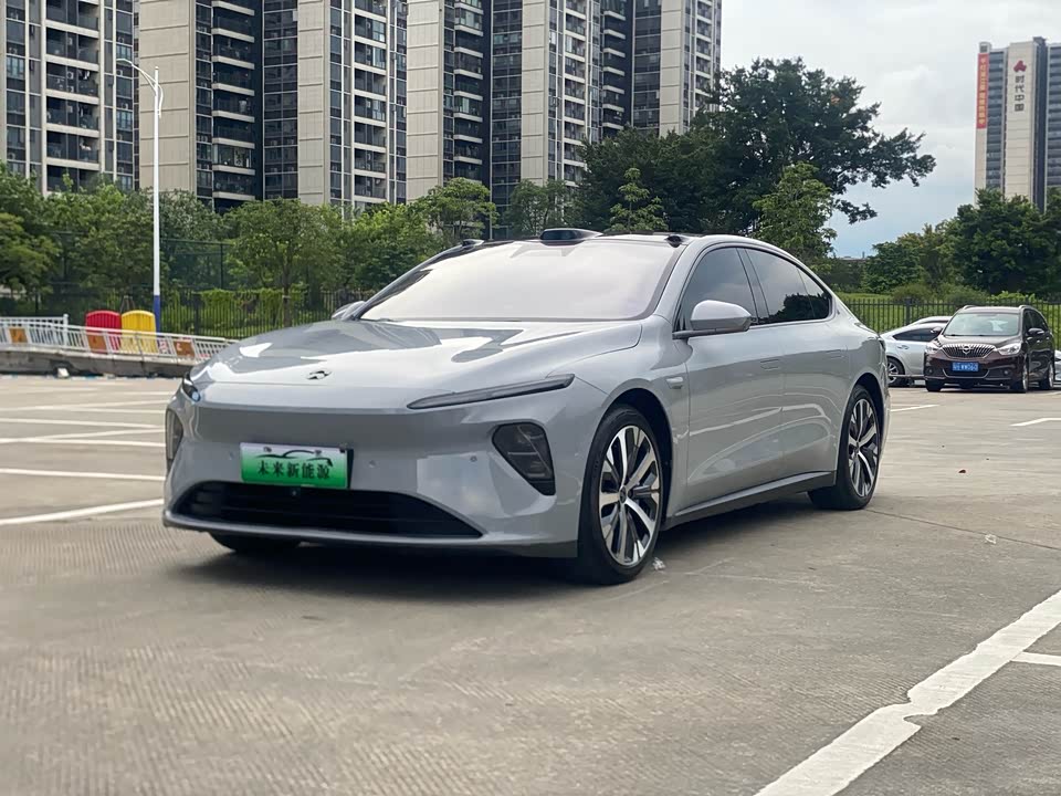 NIO ET7