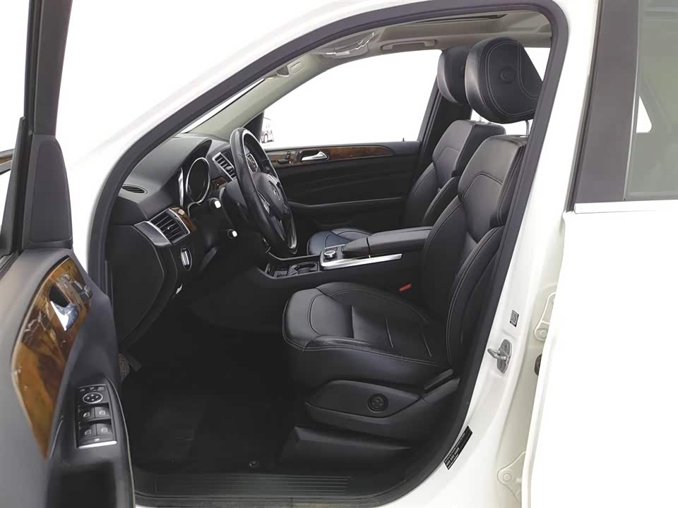 Mercedes-Benz M class