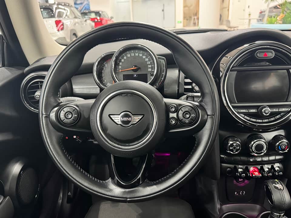 MINI MINI
