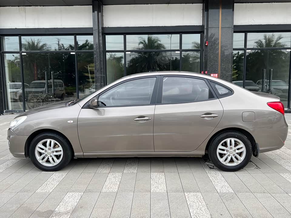 Hyundai Yuedong