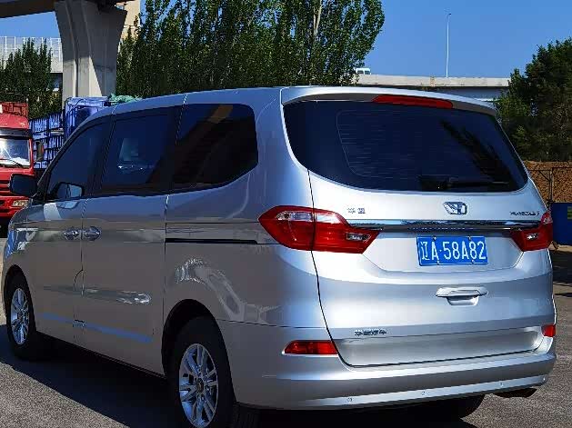 【沈阳】华颂7 2017款 2.0t 自动精英型_8.5000_二手车之家