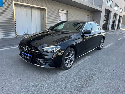 奔驰e级 2022款 e 300 l 运动豪华型