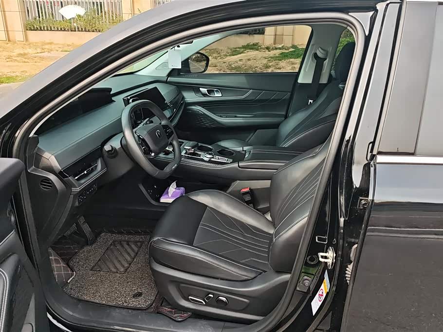 Changan UNI-K Smart iDD Changan UNI-K Smart iDD