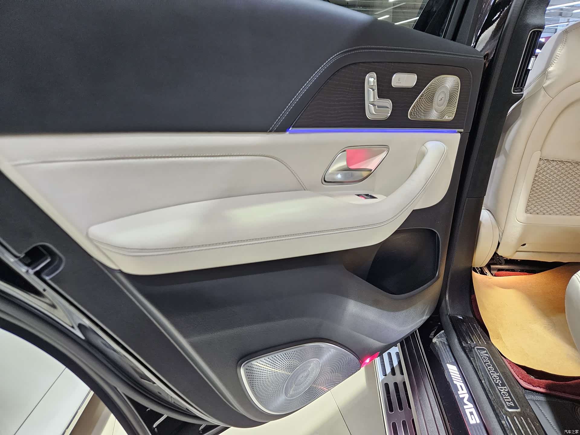 Mercedes-Benz GLS, 2024 20