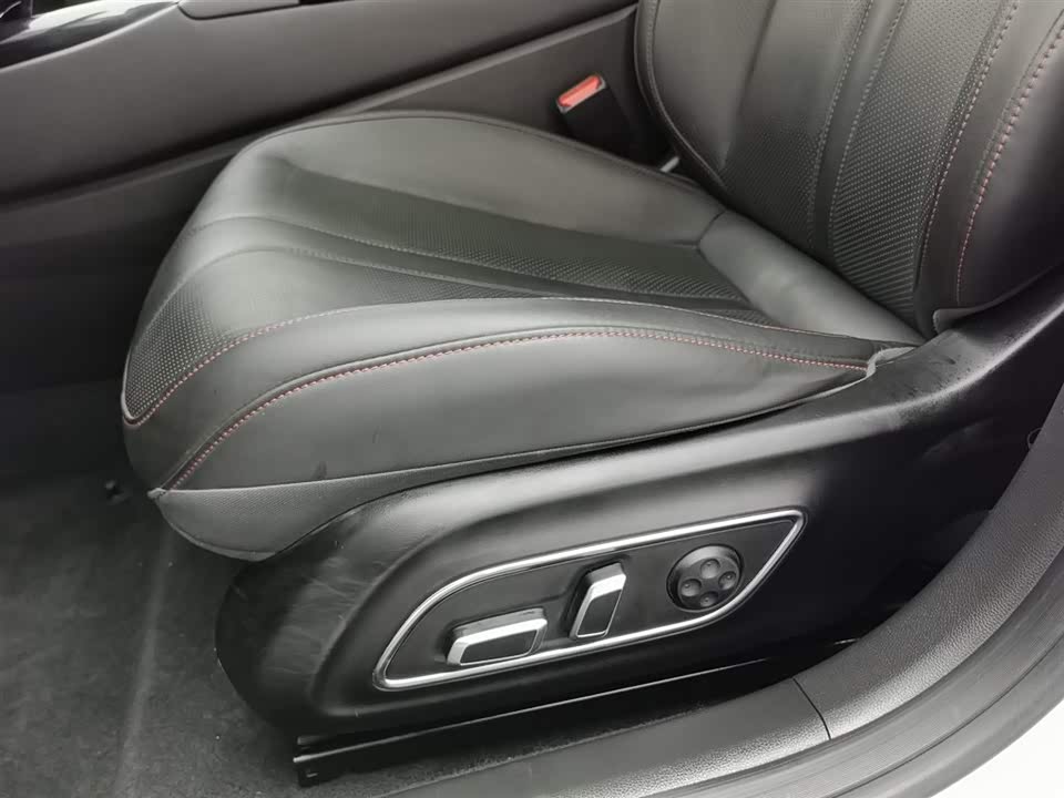 XPENG P7 XPENG P7