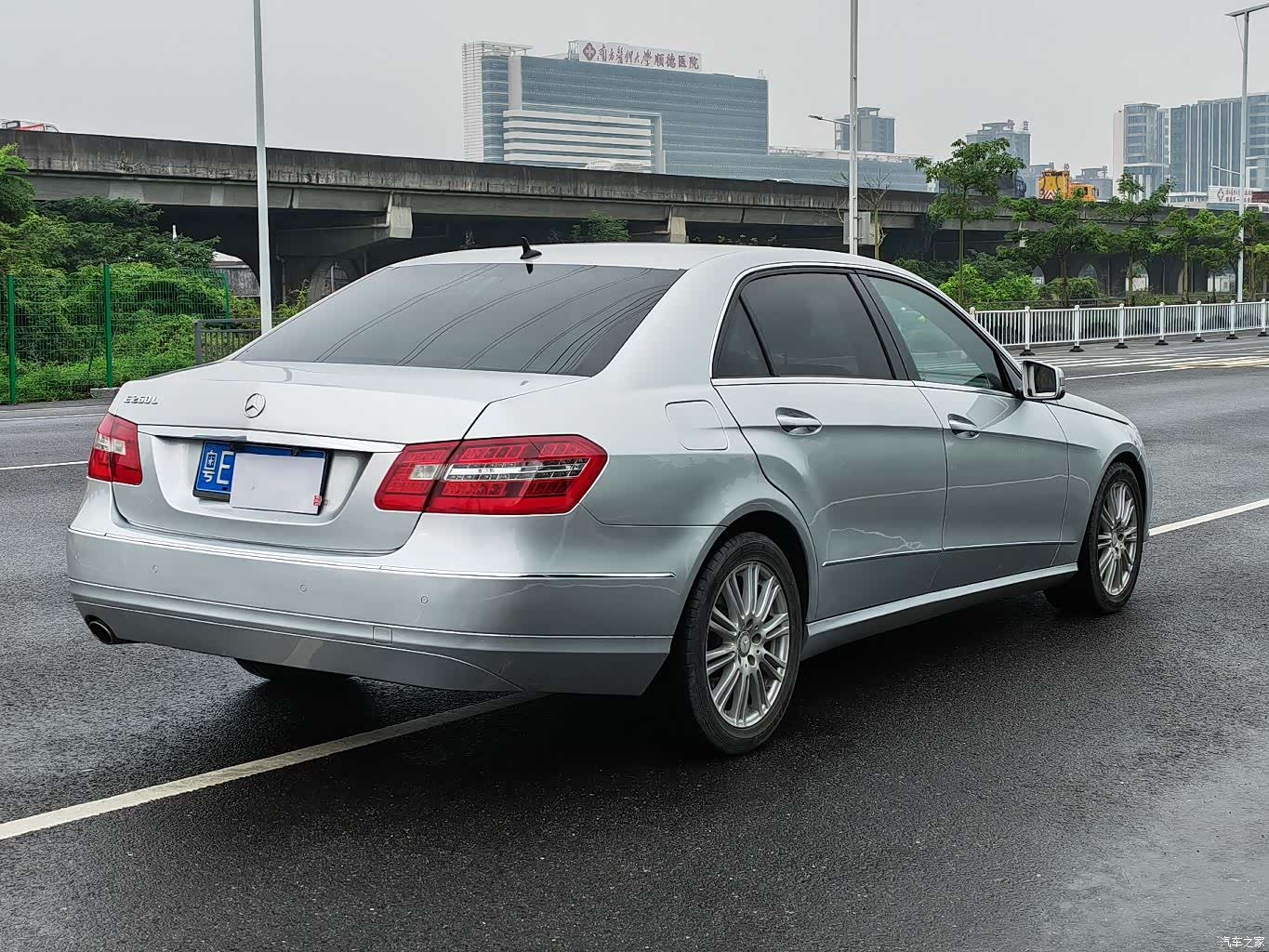 Mercedes-Benz E-Class, 2013 7