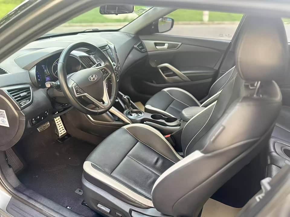 Hyundai Veloster