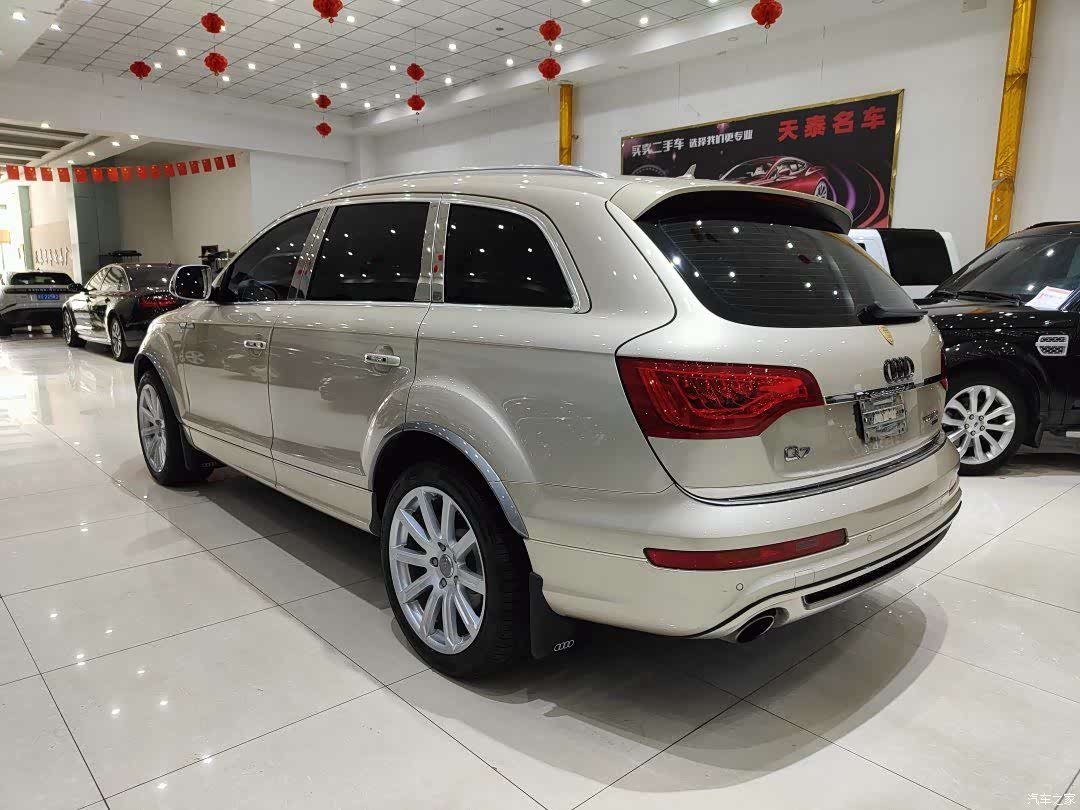 Audi Q7, 2012 4