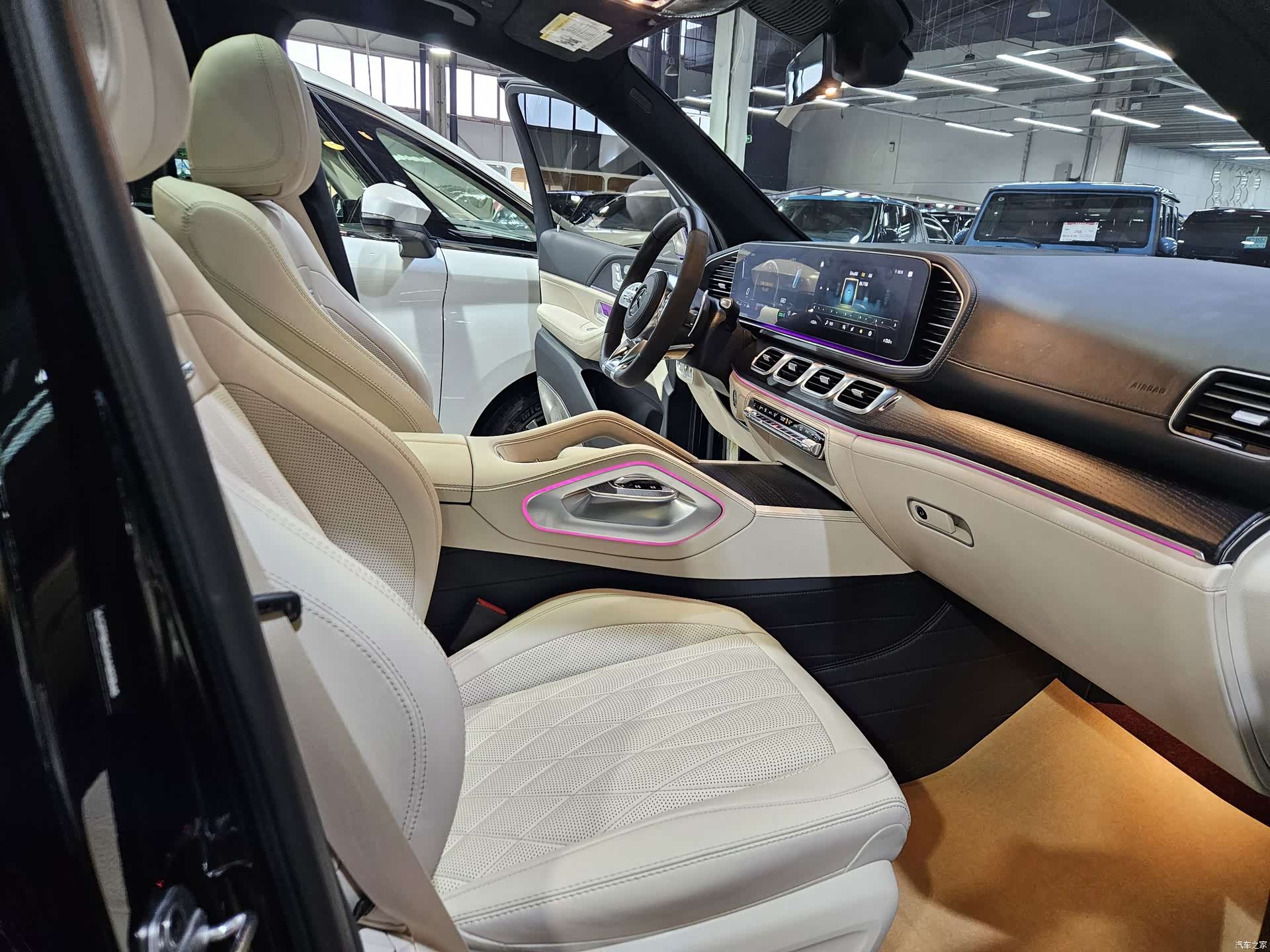 Mercedes-Benz GLS, 2024 25