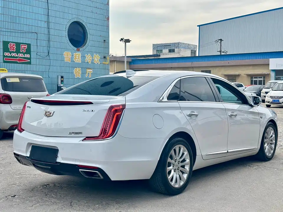 Cadillac XTS