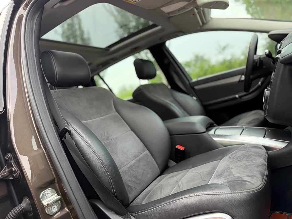 Mercedes-Benz R-class