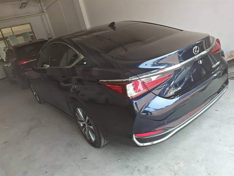 Lexus ES Lexus ES