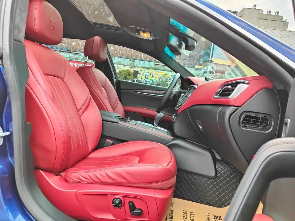Maserati Ghibli Maserati Ghibli