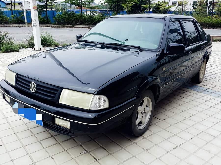 桑塔纳2000 1.8 gsi 俊杰(自动挡)