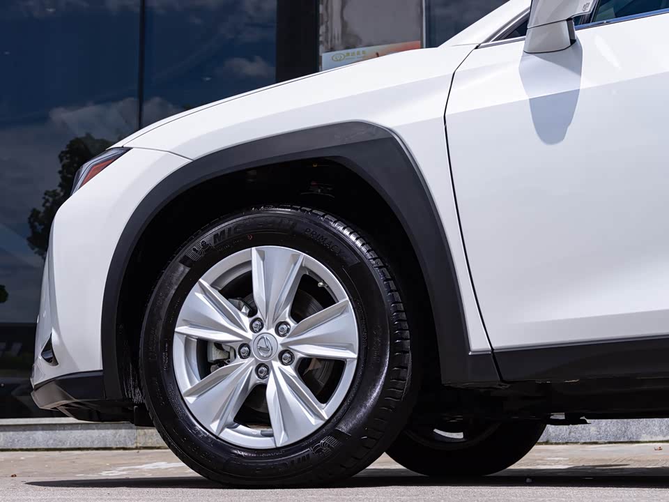 Lexus UX Lexus UX