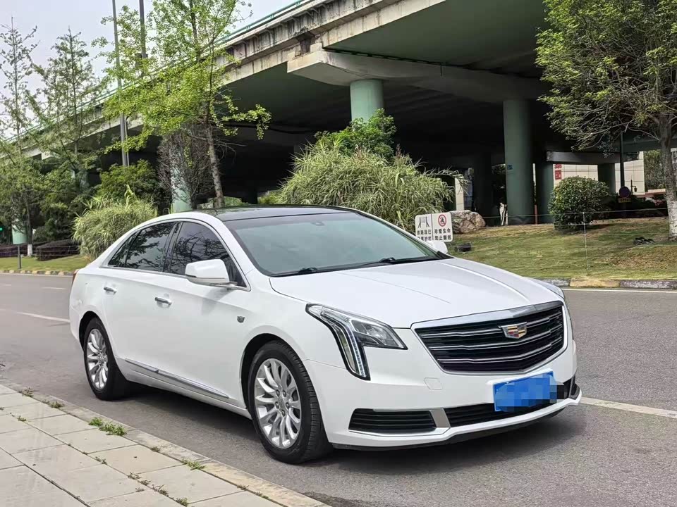 Cadillac XTS