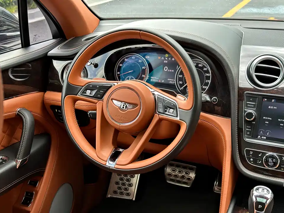 Bentley Tim Yue Bentley Tim Yue