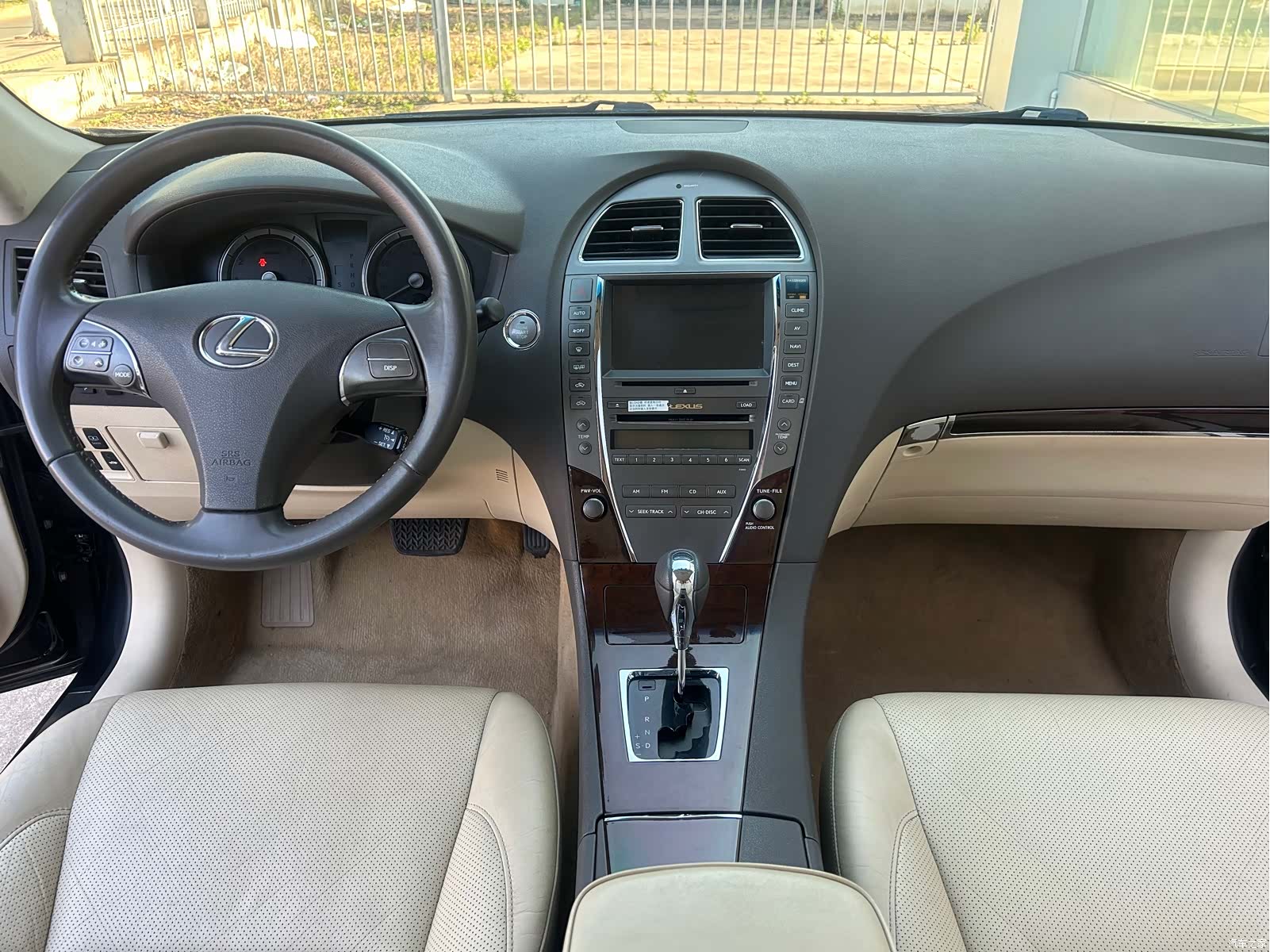 Lexus ES, 2011 11