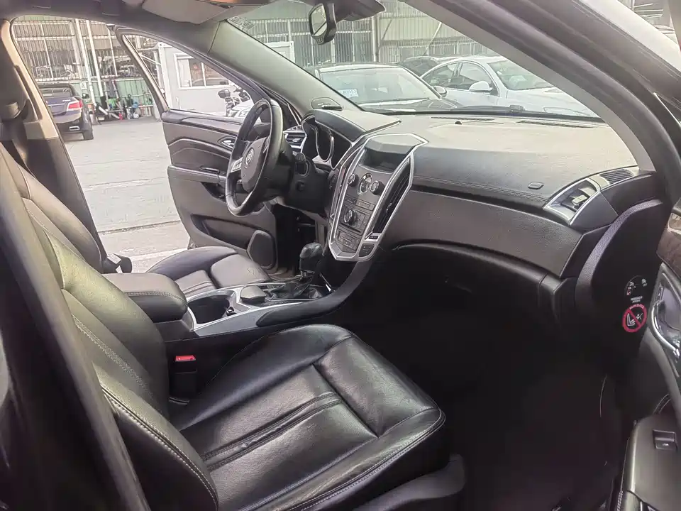 Cadillac SRX