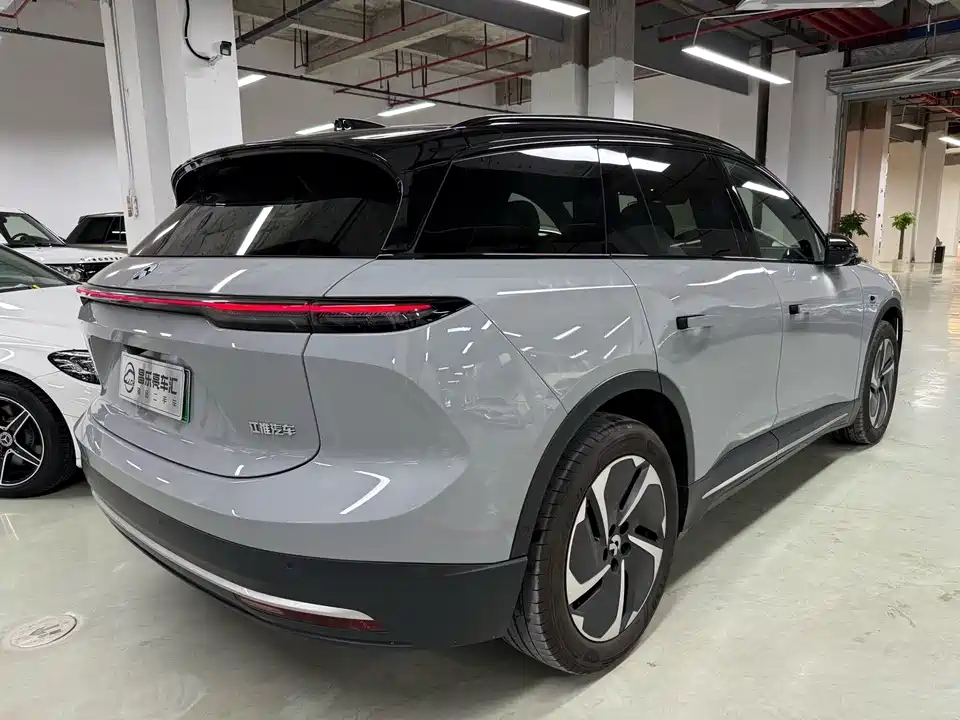 NIO ES6