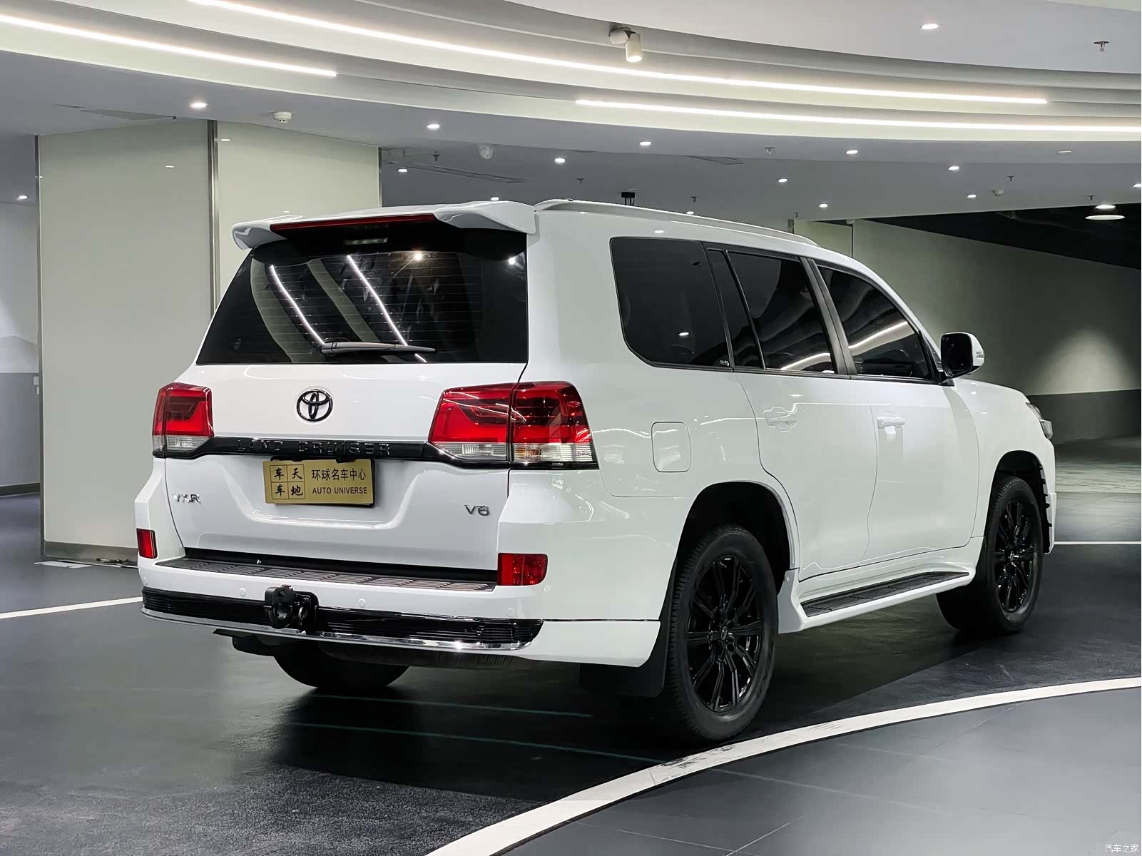 Toyota Land Cruiser, 2019 16