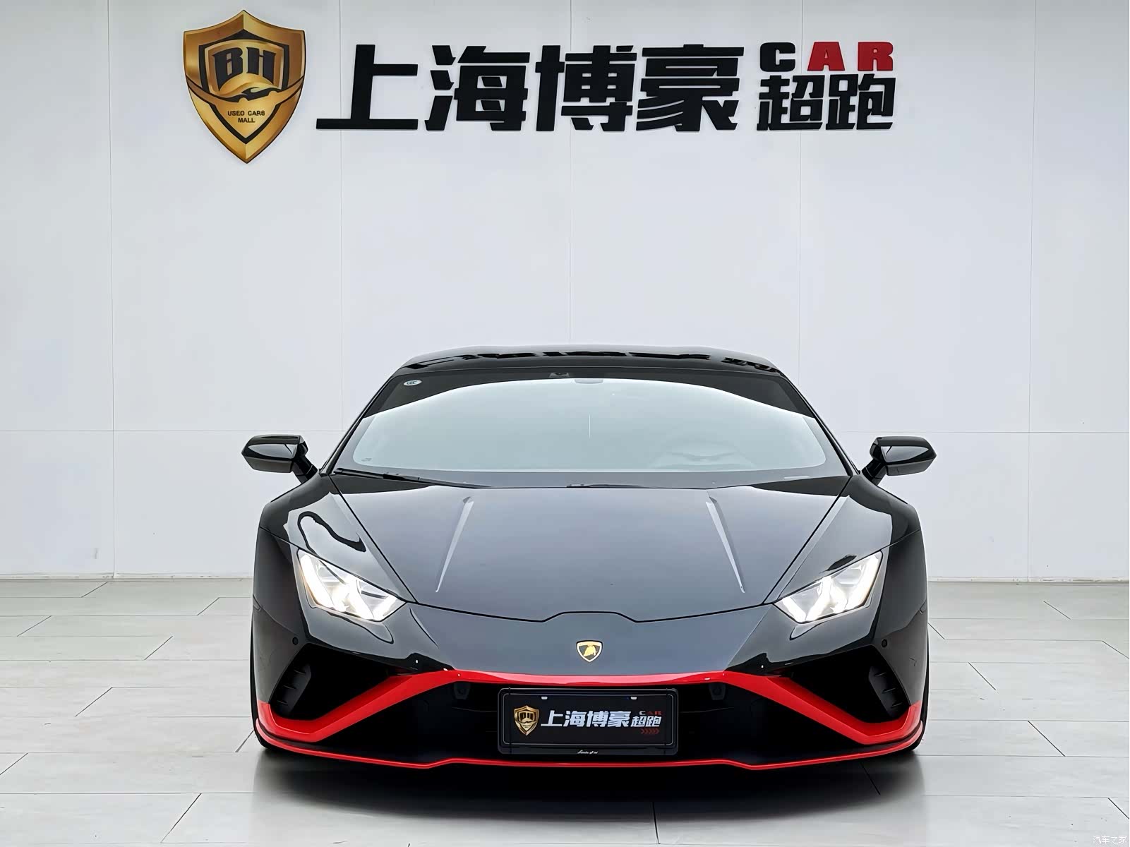 Lamborghini Huracán, 2022 все фото