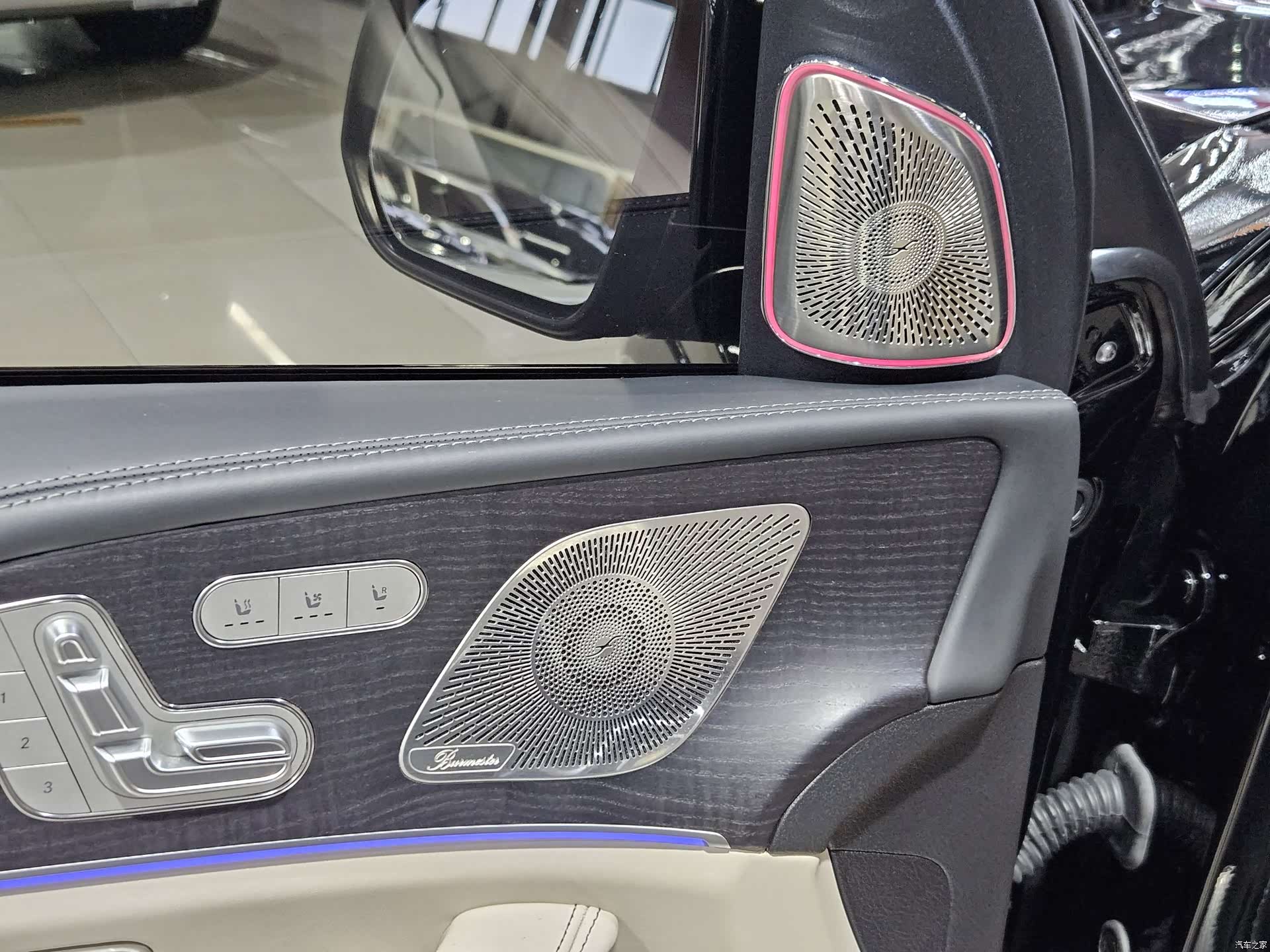 Mercedes-Benz GLS, 2024 9
