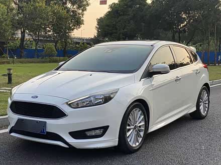 福克斯 2015款 两厢 ecoboost 180 自动运动型