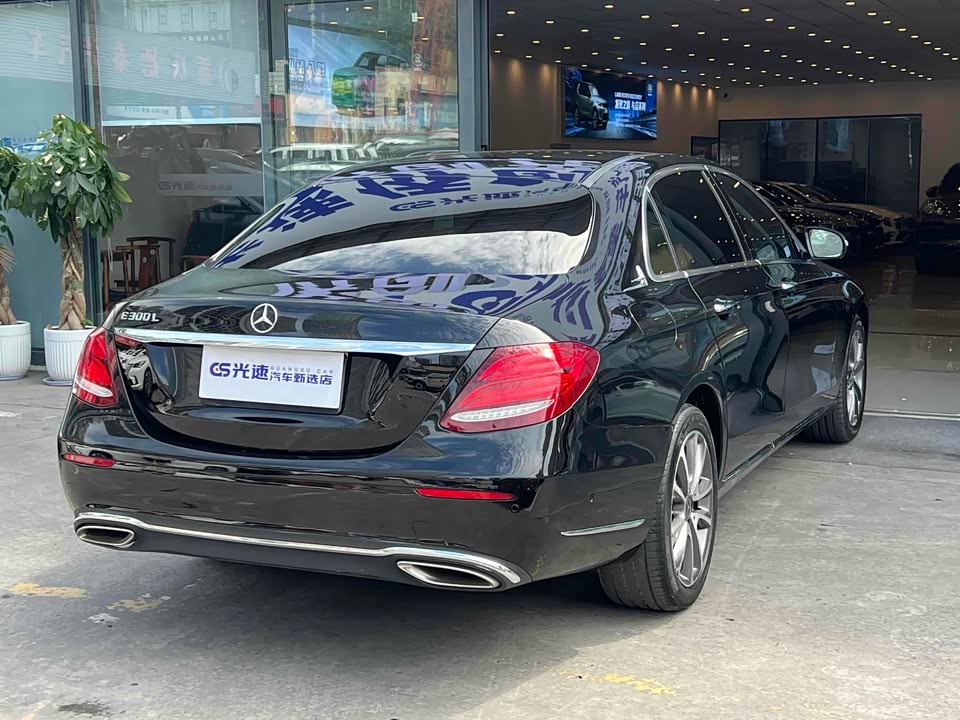 Mercedes-Benz E-class Mercedes-Benz E-class