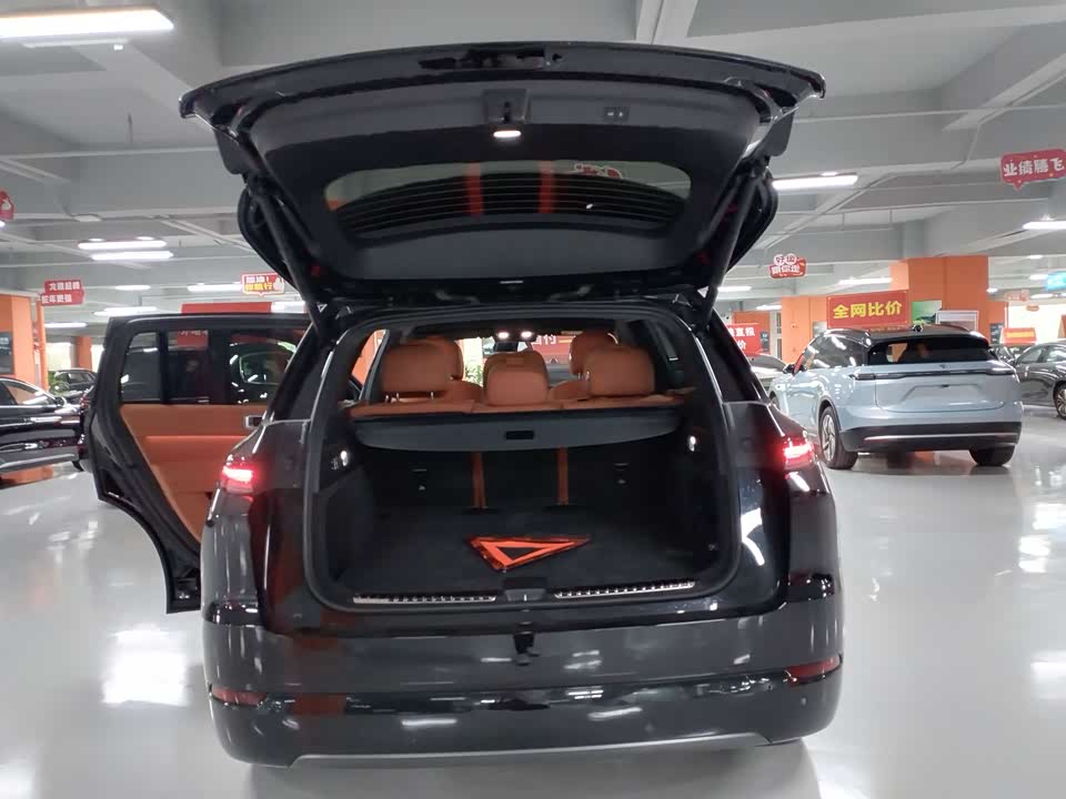 Li Auto Ideal L6