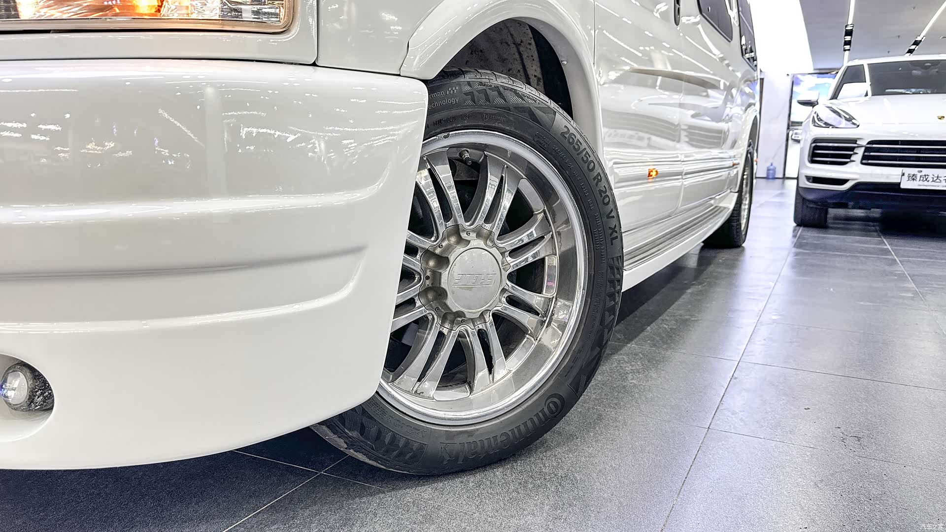 GMC SAVANA, 2016 10