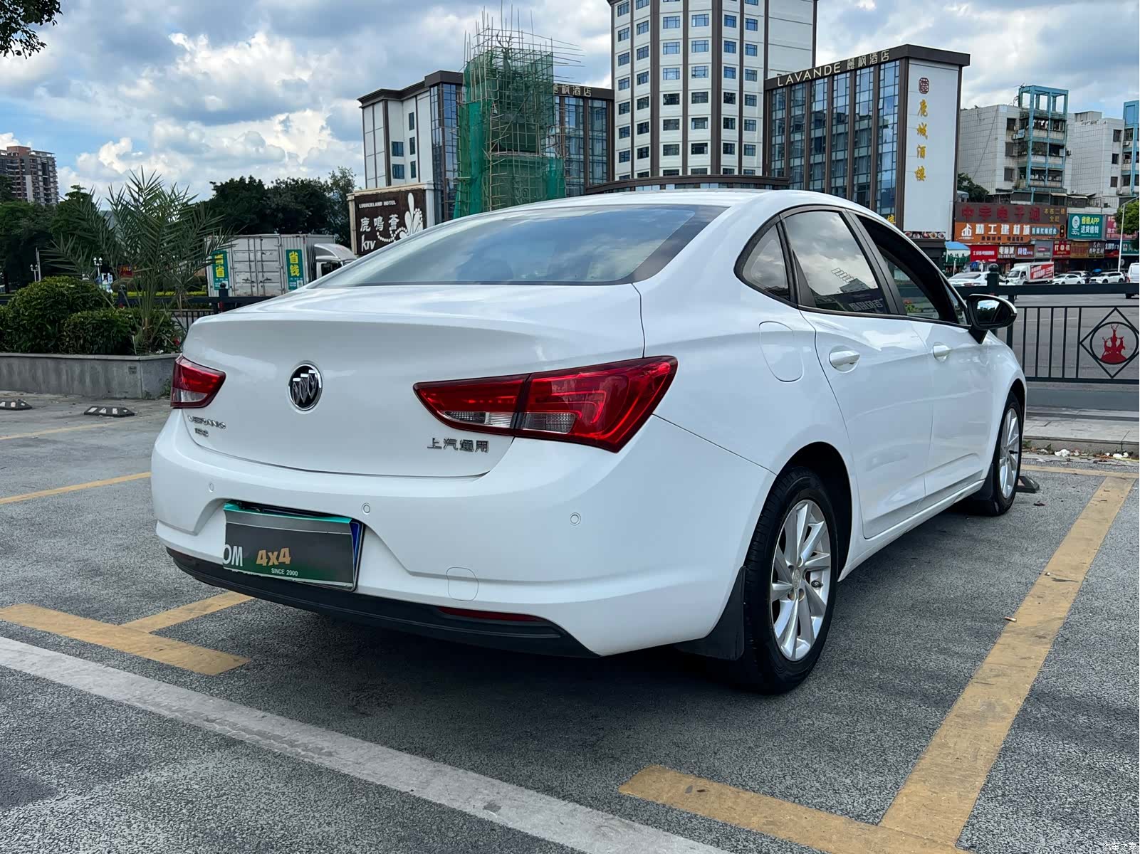 Buick Verano, 2018 7