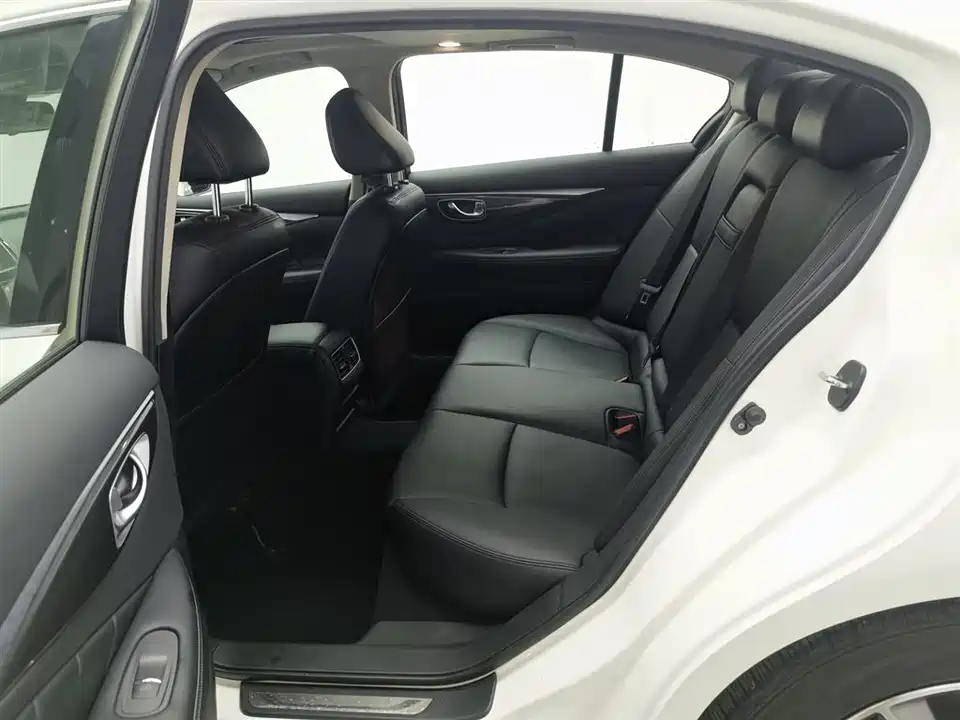 Infiniti Q50L Infiniti Q50L