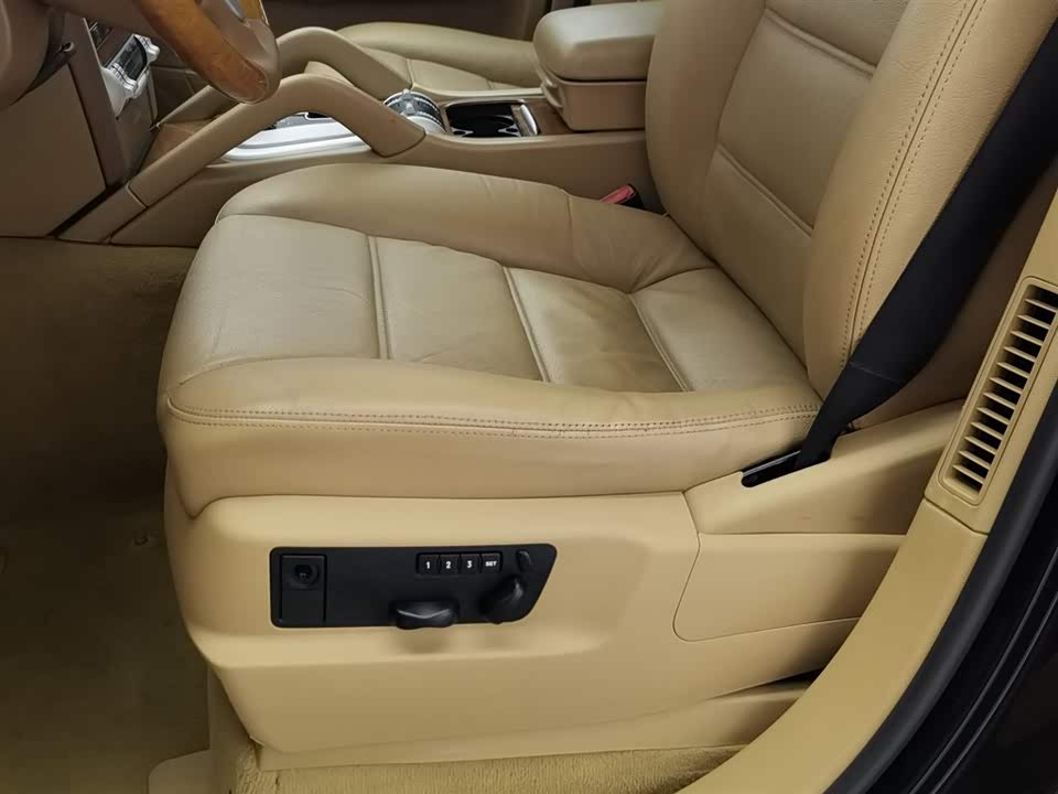 Dongfeng Wuhan Car