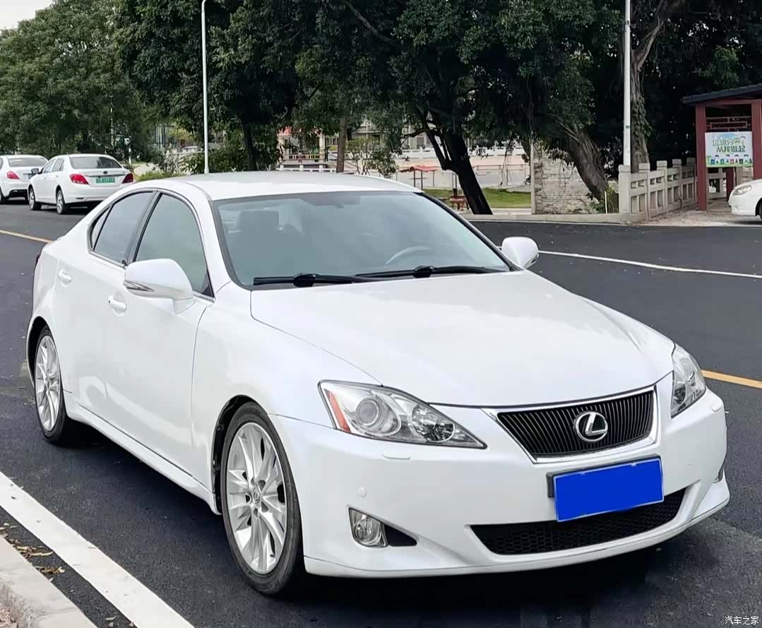 Lexus IS, 2009 2
