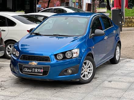 爱唯欧 2011款 三厢 1.4l mt sl