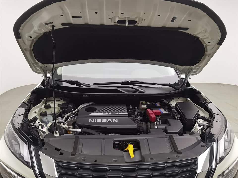 Nissan Qijun